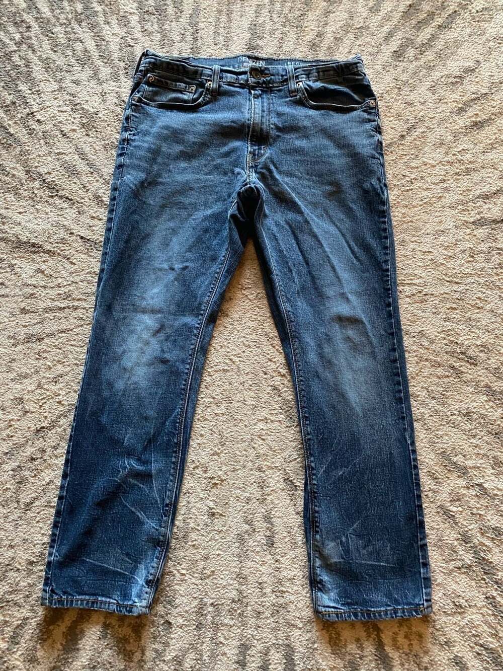 Denizen from Levi's 208 Regular Taper Fit Blue Jeans W33 L30